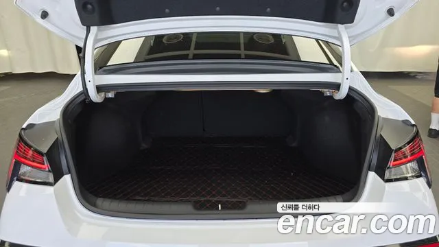 Hyundai AVANTE Inspiration N Line — Фото автомобиля 20