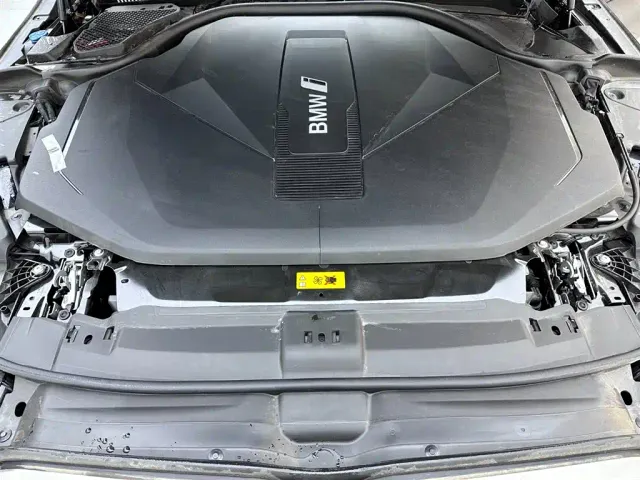 BMW i5 — Фото автомобиля 17