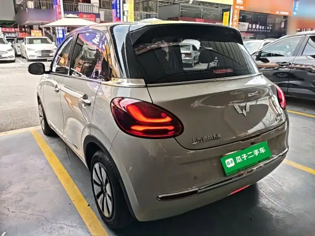 Wuling Bingo — Фото автомобиля 4