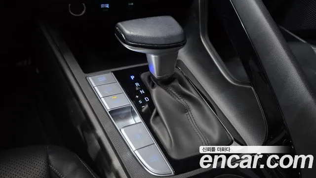 Hyundai Avante CN7 — Фото автомобиля 9