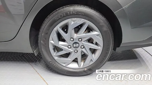 Hyundai Avante CN7 — Фото автомобиля 5