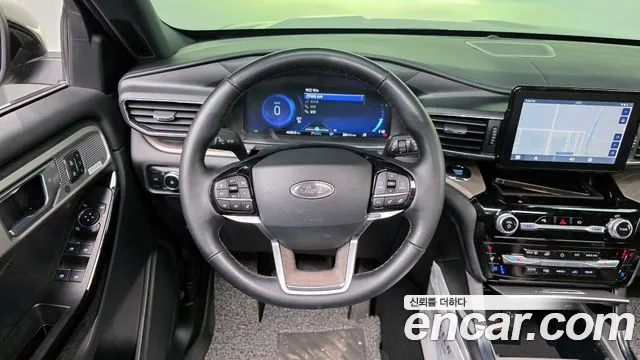 Ford Explorer Explorer 6 поколение 3.0 Platinum 4WD — Фото автомобиля 13