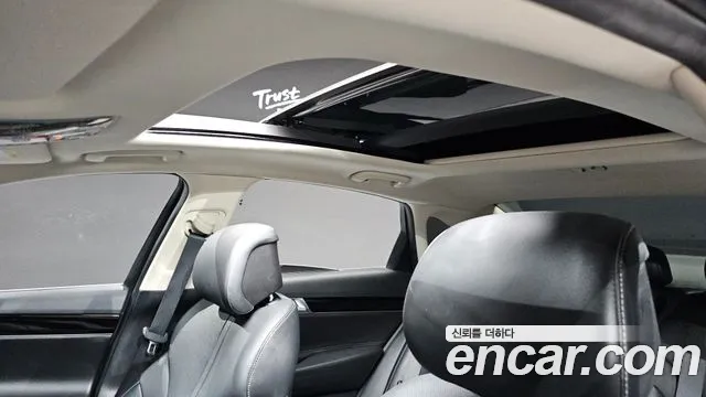 Genesis G80 Бензин 2.5 турбо AWD — Фото автомобиля 30