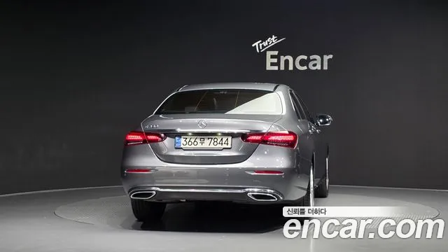 Mercedes-Benz E-Class W213 — Фото автомобиля 4