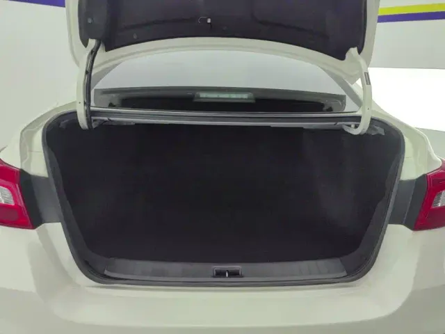 Nissan Sylphy — Фото автомобиля 4