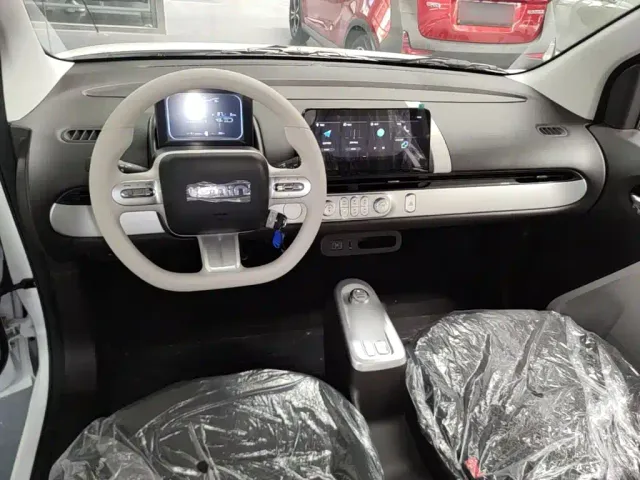 Changan Lumin — Фото автомобиля 9