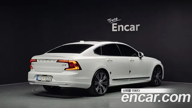 Volvo S90 — Фото автомобиля 2