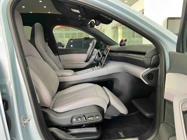 Nio EC6 — Фото автомобиля 14