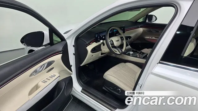 Genesis GV70 — Фото автомобиля 16