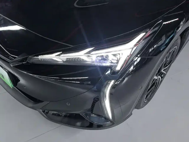 ARCFOX Arcfox Alpha S5 2024 560MAX 185kW — Фото автомобиля 23