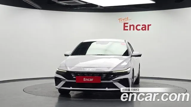 Hyundai Avante CN7 — Фото автомобиля 3