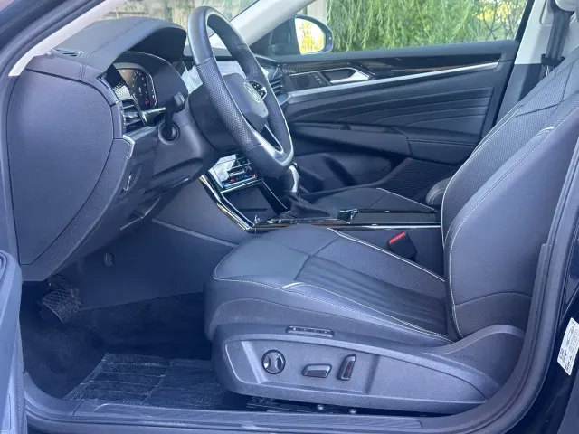 Volkswagen Passat — Фото автомобиля 4