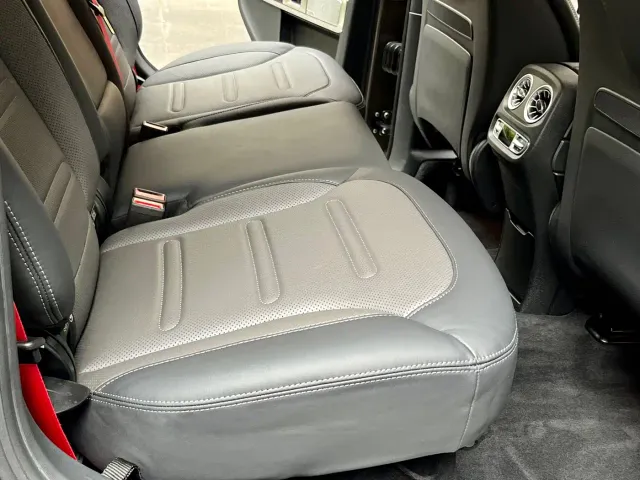 Mercedes-Benz G-Class — Фото автомобиля 18
