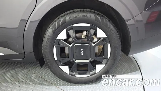 Kia Canival — Фото автомобиля 5