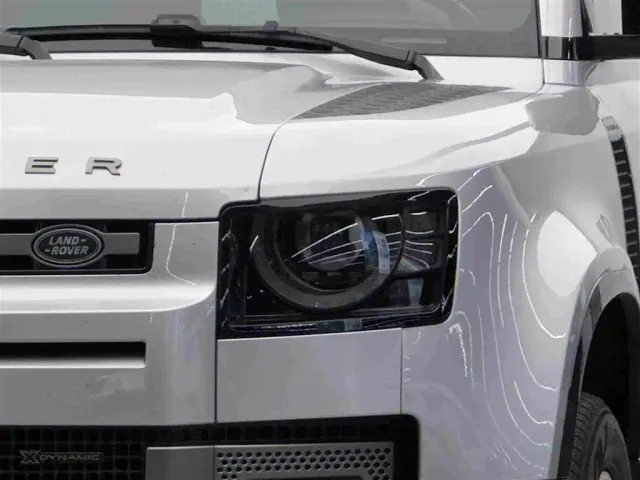 Land Rover Defender — Фото автомобиля 3