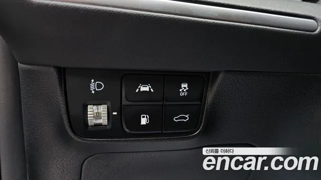 Hyundai Grandeur Premium — Фото автомобиля 13