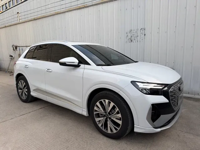 Audi Q4 e-tron — Фото автомобиля 2