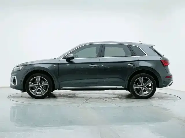 Audi Q5L — Фото автомобиля 2