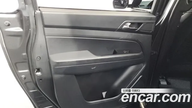 KG_Mobility_Ssangyong Rexton Новый Rexton Sport Дизель 2.2 2WD — Фото автомобиля 22