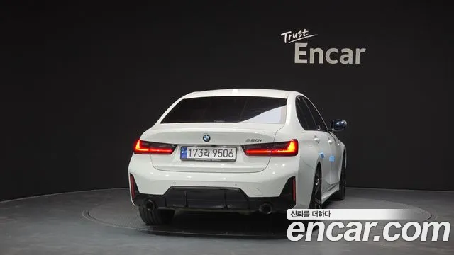 BMW 3-Series 3 серия (G20) 320i M Sport — Фото автомобиля 4