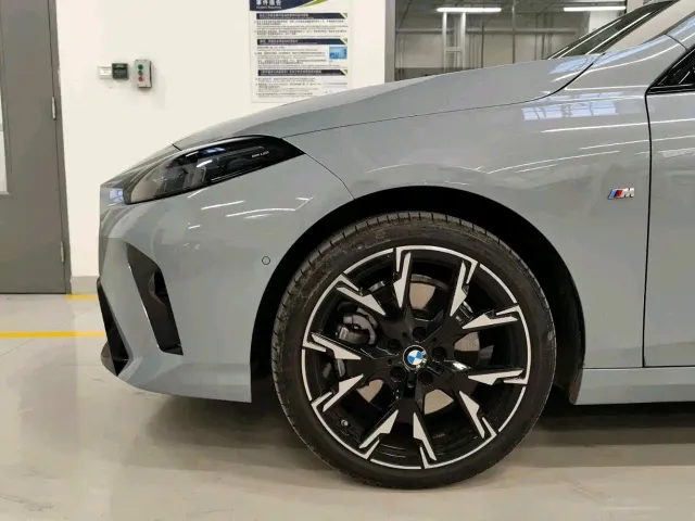 BMW 2 Series — Фото автомобиля 8