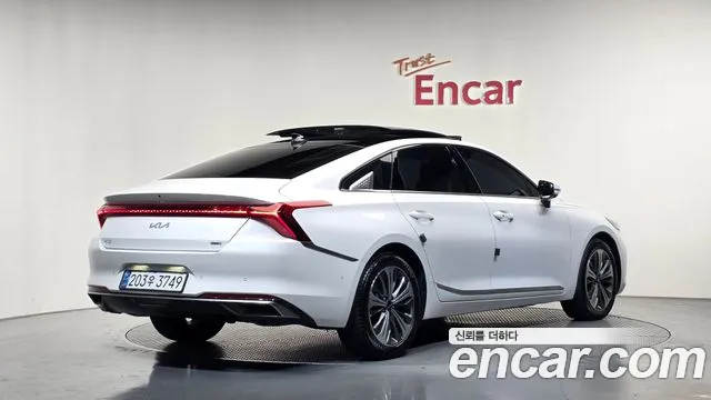 Kia K8 Hybrid — Фото автомобиля 2