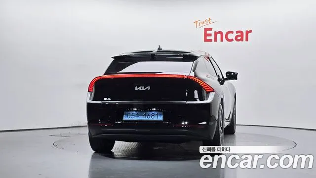Kia EV6 — Фото автомобиля 4