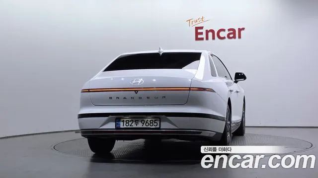 Hyundai Grandeur GN7 — Фото автомобиля 4