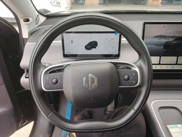 Leapmotor C10 — Фото автомобиля 10
