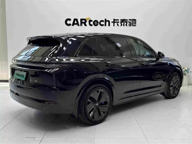 Li Auto L7 — Фото автомобиля 14