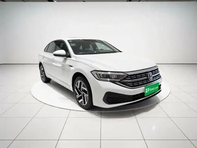 Volkswagen Sagitar — Фото автомобиля 3