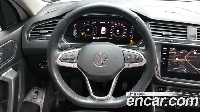 Volkswagen Tiguan — Фото автомобиля 13