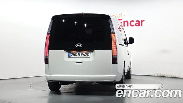 Hyundai Staria Staria (New) — Фото автомобиля 4
