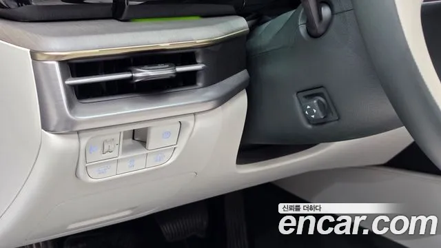 Hyundai Grandeur GN7 — Фото автомобиля 24