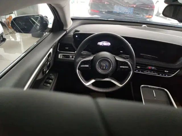 Buick LaCrosse — Фото автомобиля 10