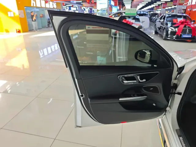 Mercedes-Benz C-Class — Фото автомобиля 9