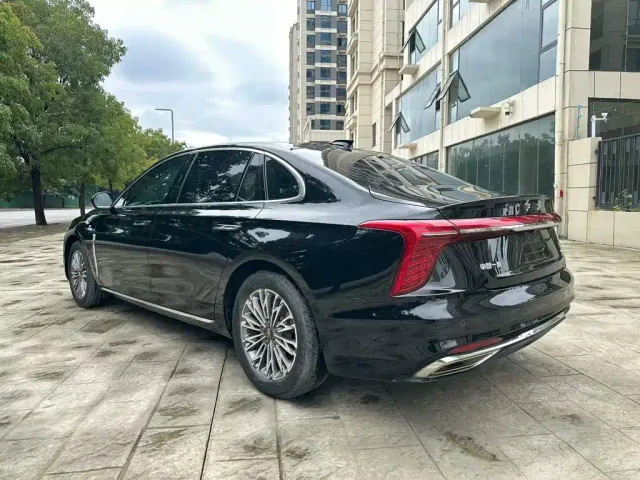 Hongqi H5 — Фото автомобиля 4