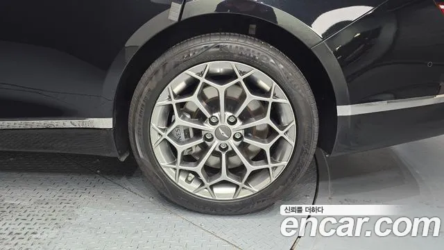 Genesis G80 Бензин 3.5 турбо AWD — Фото автомобиля 20