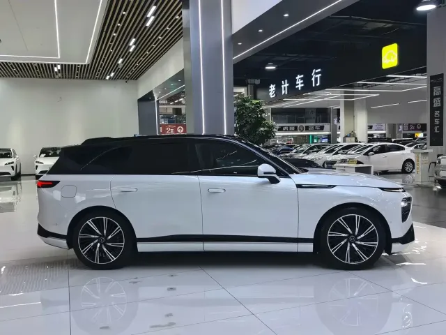 Xpeng G9 — Фото автомобиля 20
