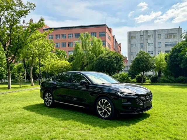 Ford Mondeo — Фото автомобиля 3