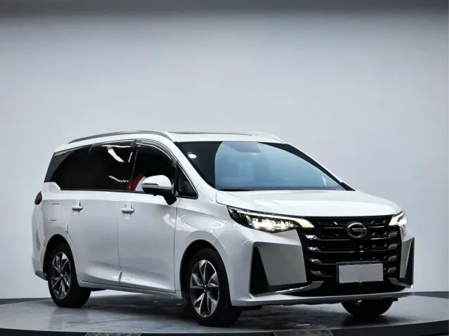 GAC Trumpchi M6 — Фото автомобиля 4