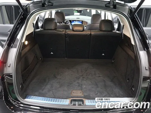 Mercedes-Benz GLE-Class — Фото автомобиля 20