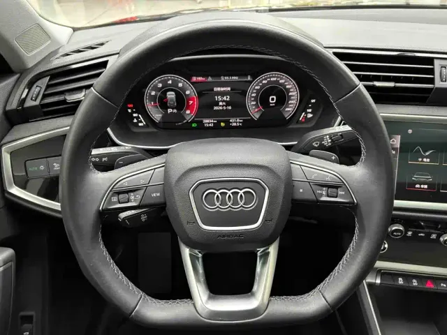 Audi Q3 — Фото автомобиля 8