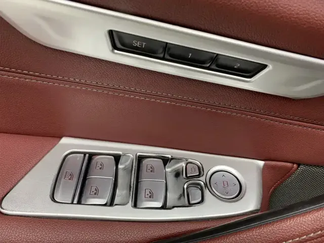 BMW 5 Series — Фото автомобиля 28