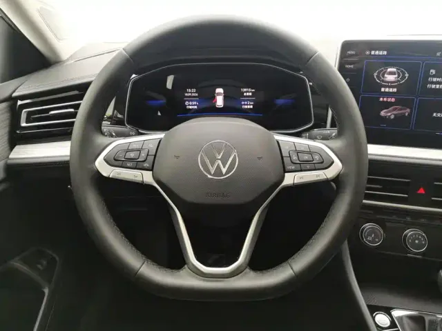 Volkswagen Sagitar — Фото автомобиля 15