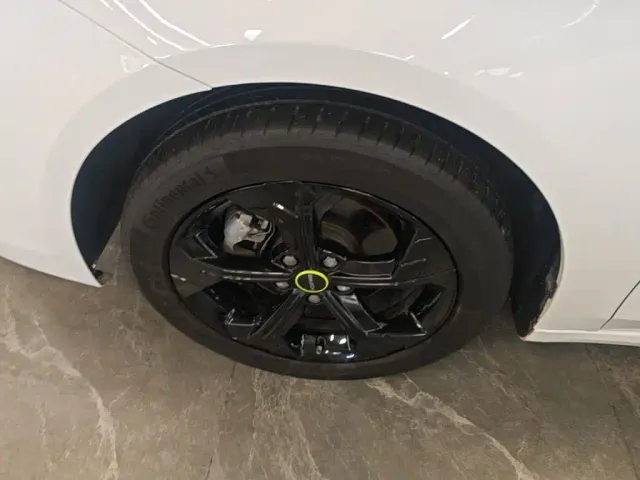 Roewe i6 MAX — Фото автомобиля 22