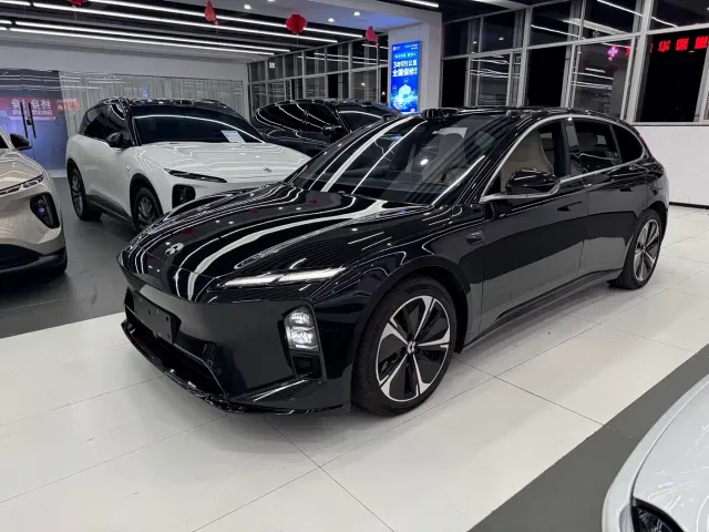 Фотография автомобиля — Nio ET5 Touring