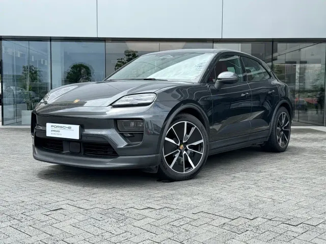 Porsche Macan EV — Фото автомобиля 2