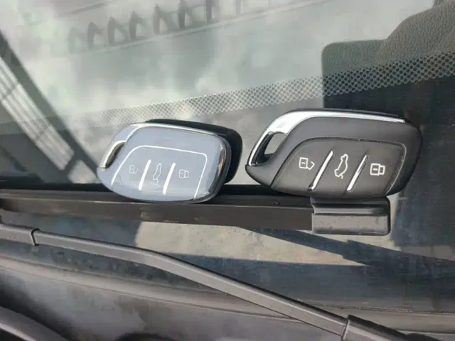 Roewe RX5 — Фото автомобиля 8
