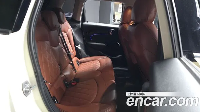 Mini Cooper Cooper 5 дверей Classic — Фото автомобиля 12